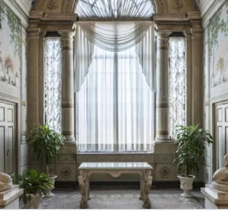 Palazzo Vittozzi * Неаполь